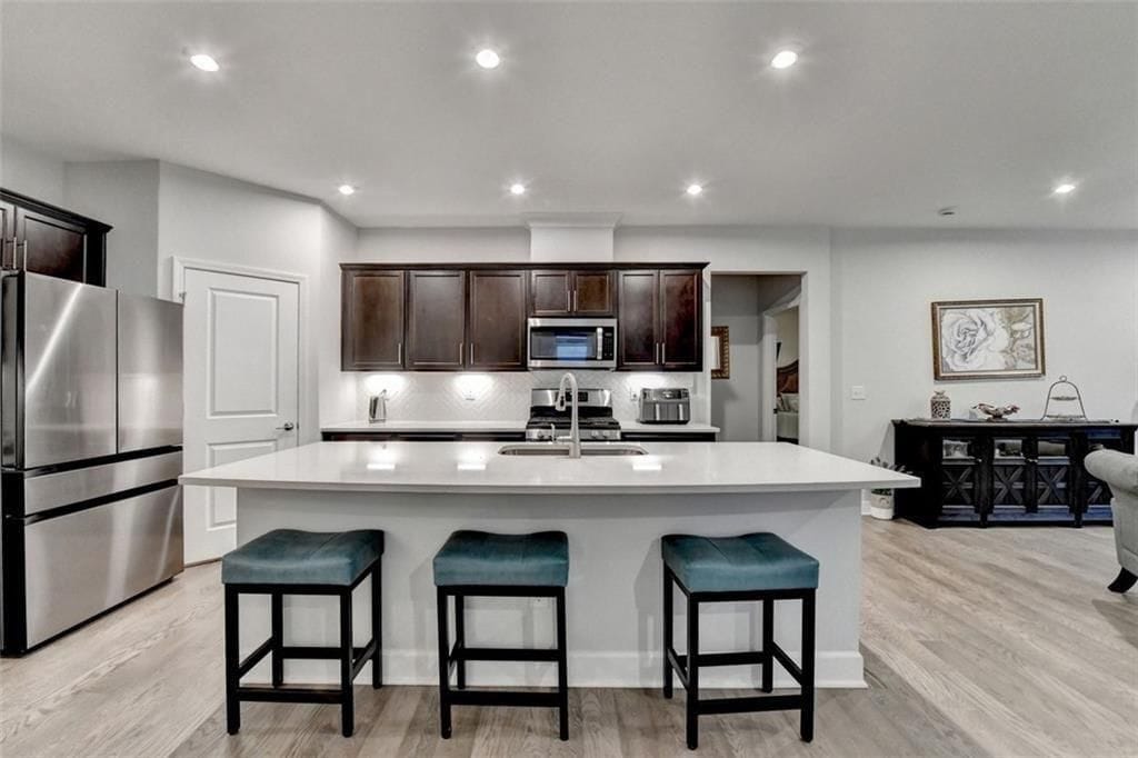 Building Photo - 811 Pineberry Ct