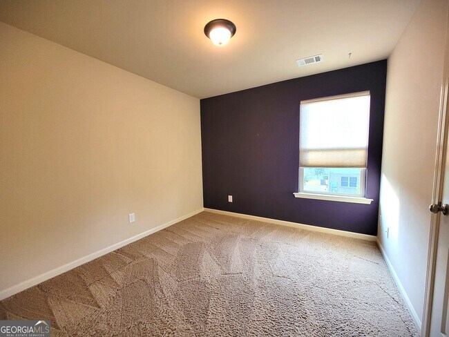 Building Photo - 2334 Attewood Dr