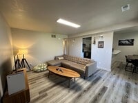 Building Photo - 228 W 600 N