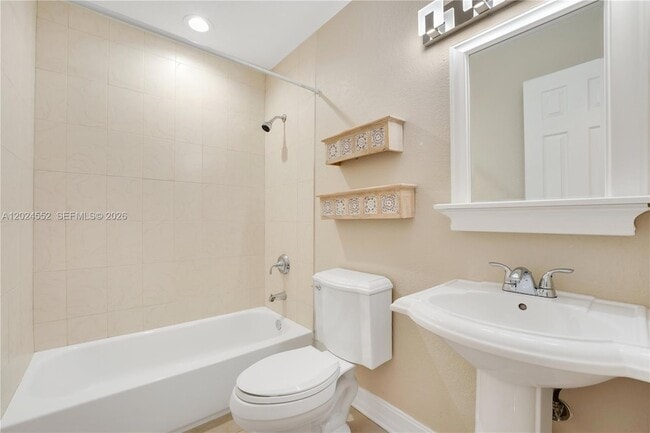Building Photo - 3719 Estepona Ave