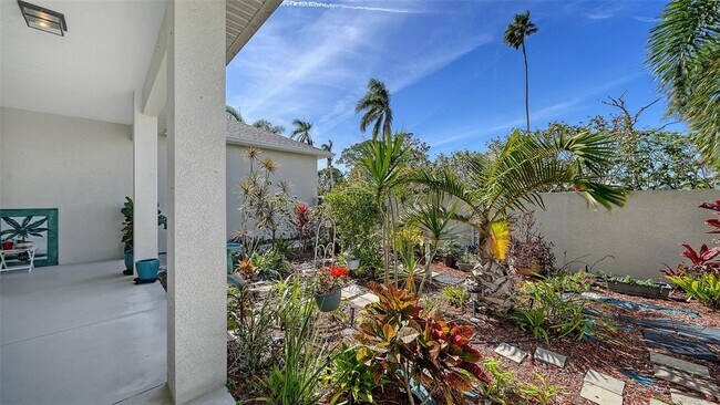 Building Photo - 1111 Mallorca Dr