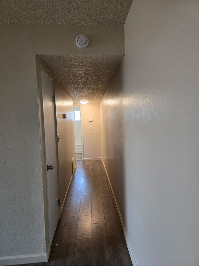Building Photo - 7900 Loucreta Dr