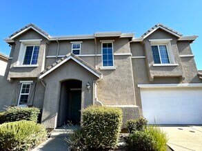Building Photo - Beautiful 3 Bedroom Located in Roseville Strada Community!