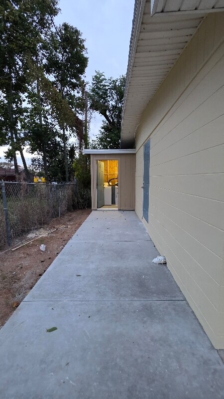 Building Photo - 12 3rd St