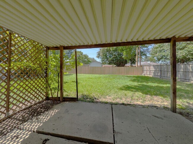 Building Photo - 602 Heritage Hill Dr