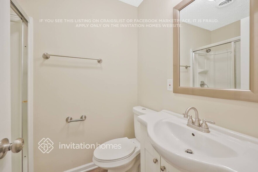 Building Photo - 513 Anderson Ave