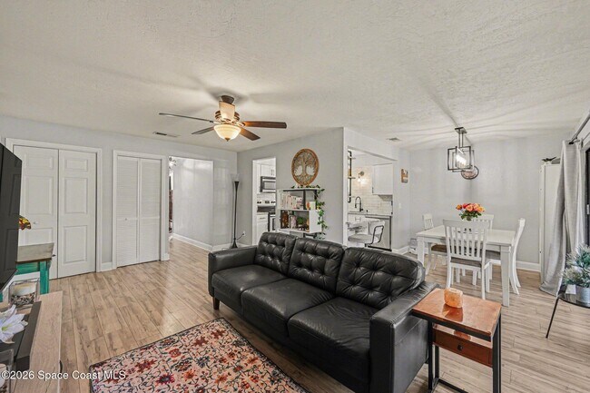 Building Photo - 9017 Scarsdale Ct