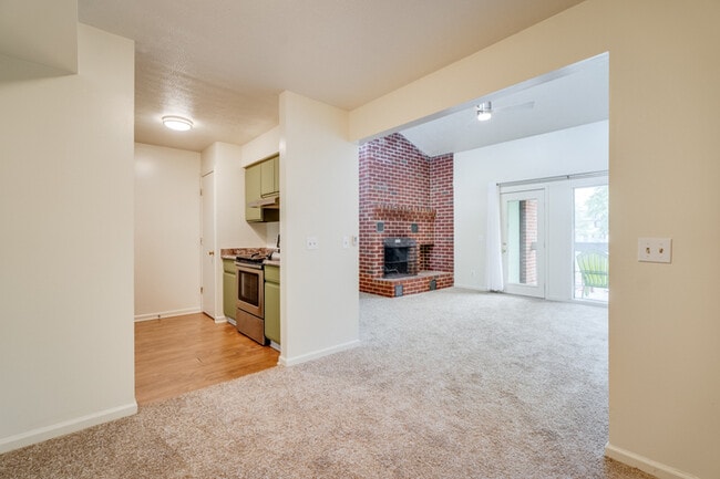 Building Photo - 1116-9 Blue Ridge Drive