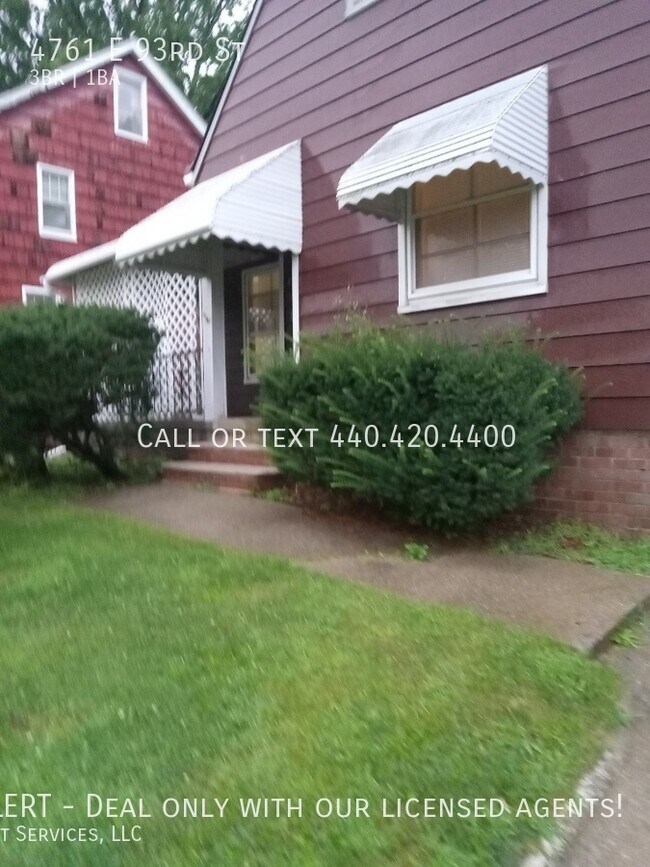 Building Photo - Renovated Cape Cod 3 bedroom 1 Bath