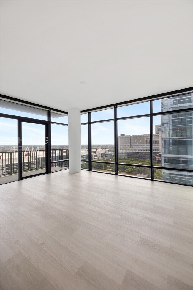 Building Photo - 808 Crawford St