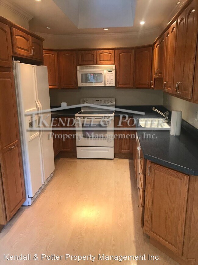 Building Photo - 2 br, 1 bath House - 1114 Sutherland #1