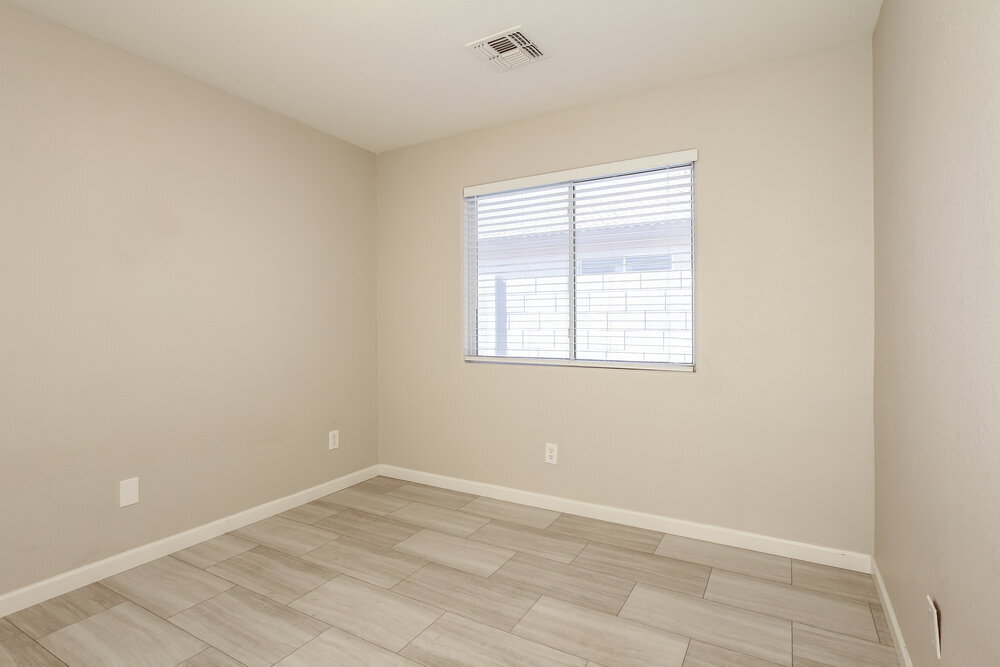 Building Photo - 8459 W Ross Ave