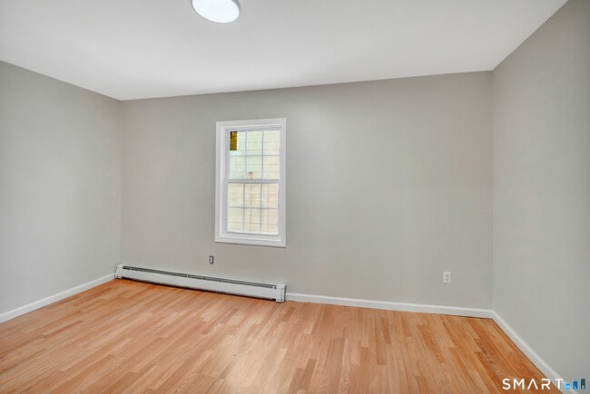 Building Photo - 124 Central Ave