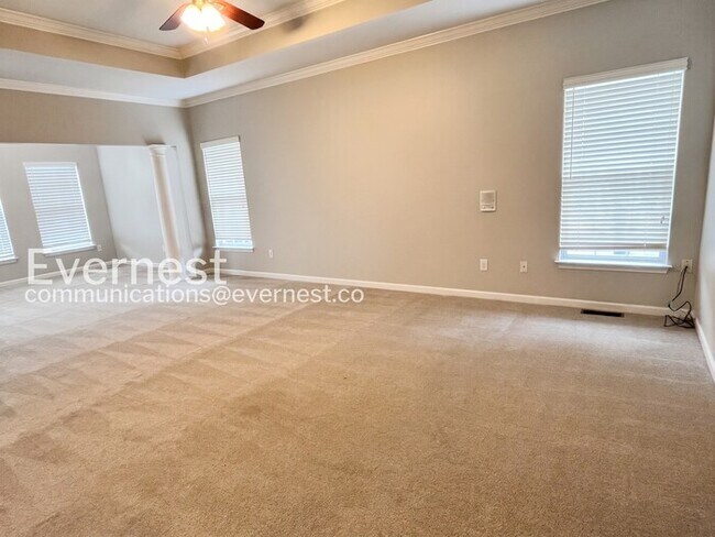 Building Photo - 743 Rolling Fork Dr