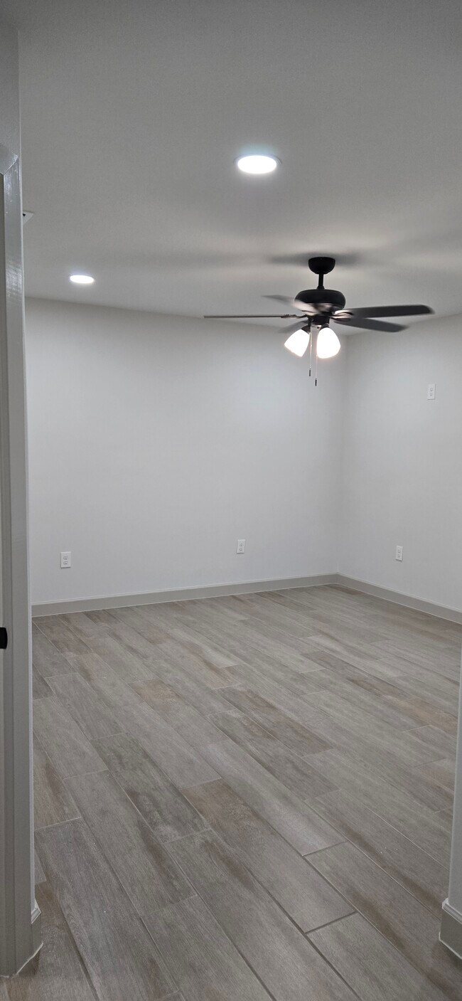 Building Photo - 3809 Buddy Owens Blvd