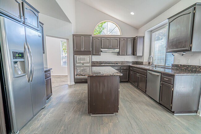 Building Photo - 29364 Canyon Rim Pl