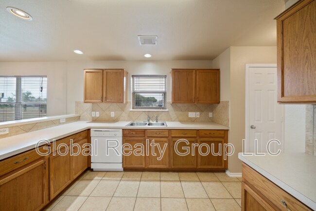 Building Photo - 5804 Black Diamond