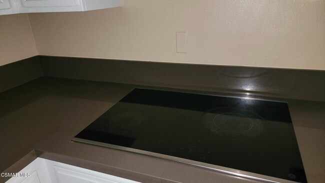 Building Photo - 3050 Wildwood Ave