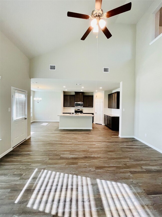Building Photo - 441 Aurora Creek Ln