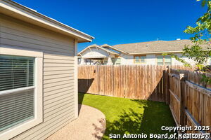 Building Photo - 103 Sample St