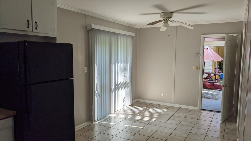 Building Photo - 2679 Sherlock Dr