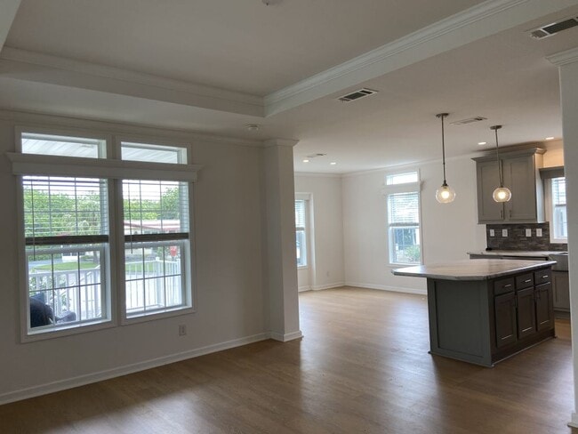 Building Photo - 7300 20th St