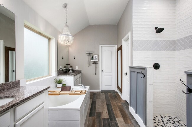 Building Photo - 3037 Broadhaven Dr