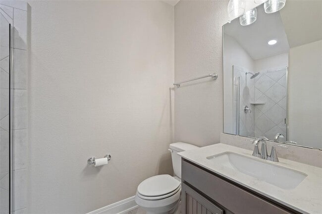 Building Photo - 1709 Stinnett Dr
