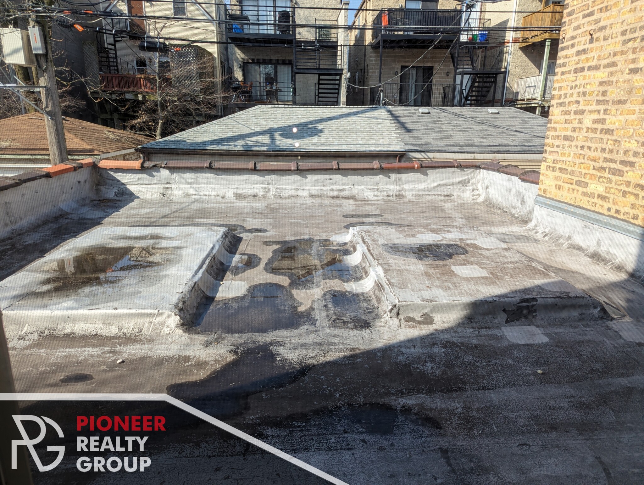 Building Photo - 3246 N Clifton Ave