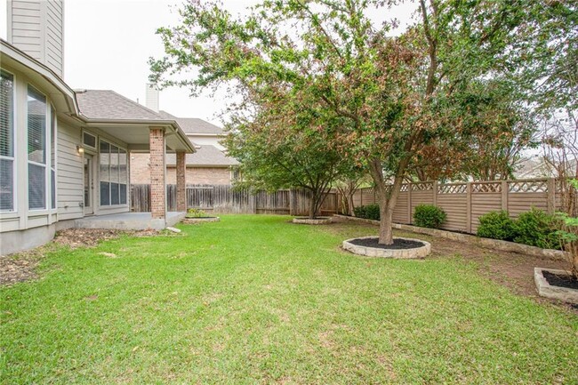 Building Photo - 811 Clear Meadow Ct