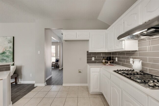 Building Photo - 5509 Fruitwood Dr