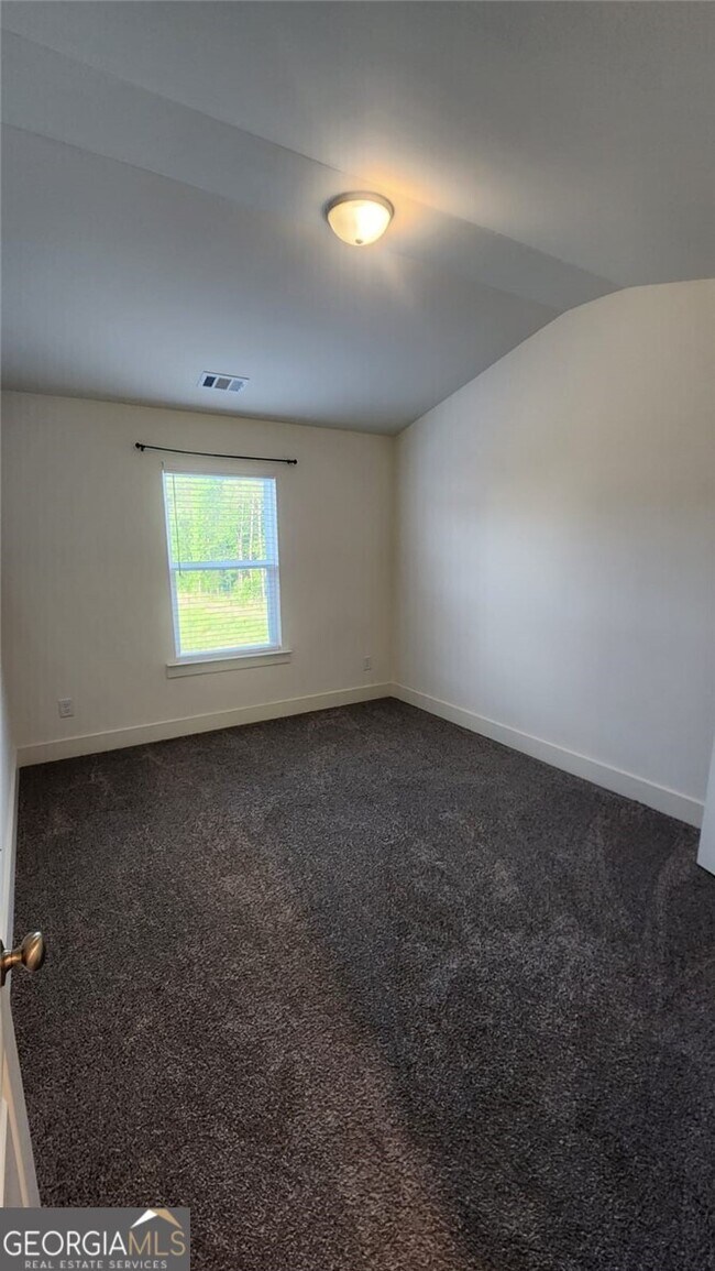 Building Photo - 300 Auburn Valley Wy