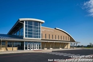 Building Photo - 2052 Stephanie Ave