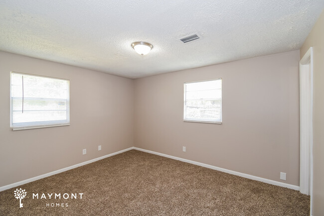 Building Photo - 10903 Bonnelly Dr