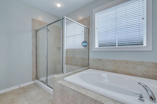 Building Photo - Beautiful Home In The Heart of Bluffton - ...