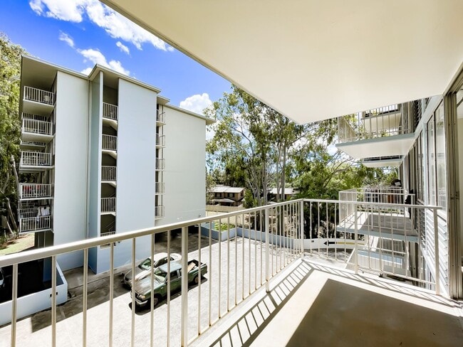 Building Photo - 1600 Wilikina Dr