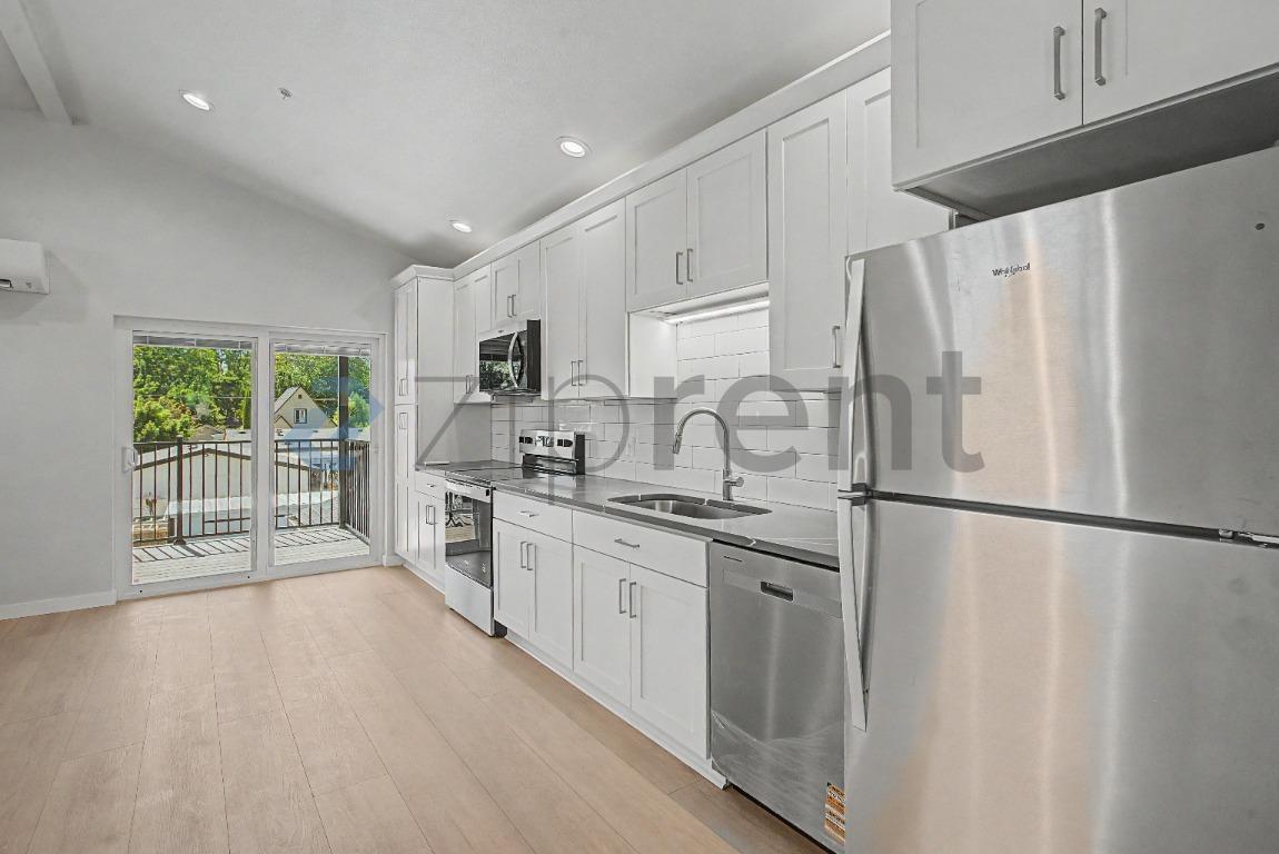 Building Photo - Unit 4325