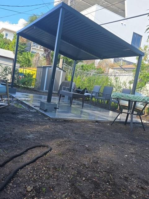 Building Photo - 755 83rd St