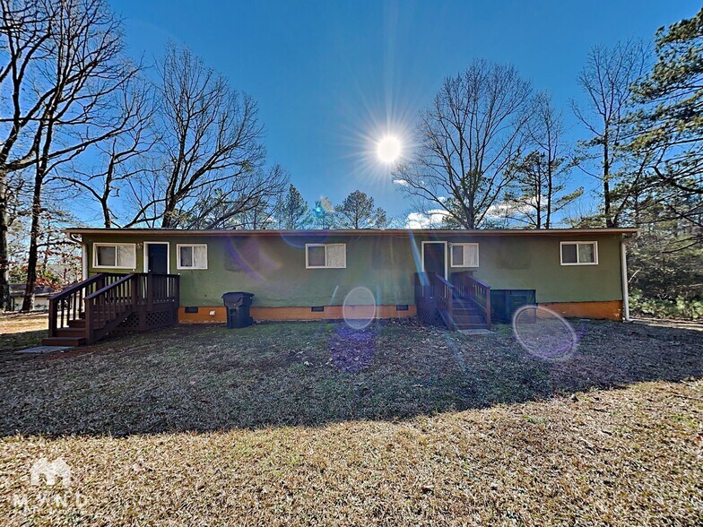 Building Photo - 9525 Rivertown Rd