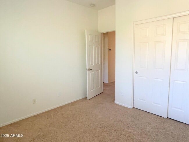 Building Photo - 5330 W Chisum Trail