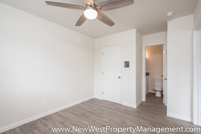 Building Photo - Upgraded Sherman Heights 1 Bedroom, Available Now!