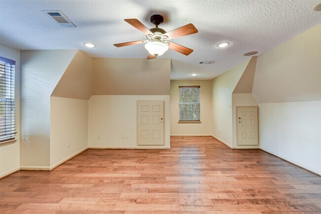 Building Photo - 5502 Fountainbridge Ln