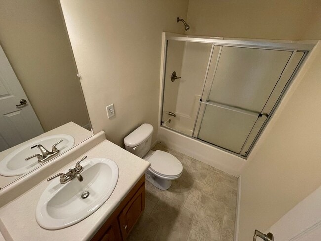 Building Photo - PRE-LEASING FOR AUGUST 2026!