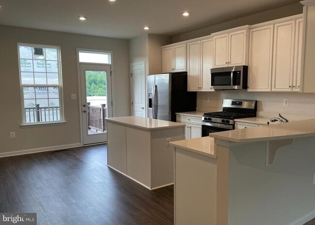 Building Photo - 1113 Rampart Dr