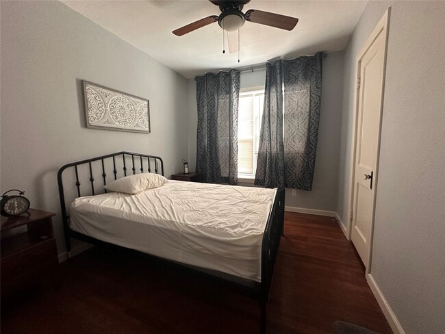 Building Photo - 4302 Polk St