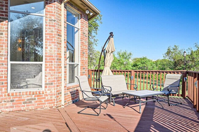 Building Photo - 811 Mallard Pointe Dr