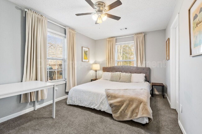 Building Photo - 168 Whitefoord Ave NE