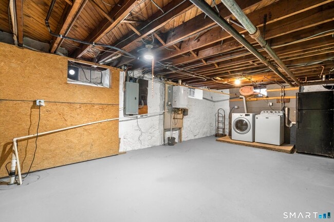 Building Photo - 37 Byrneside Ave