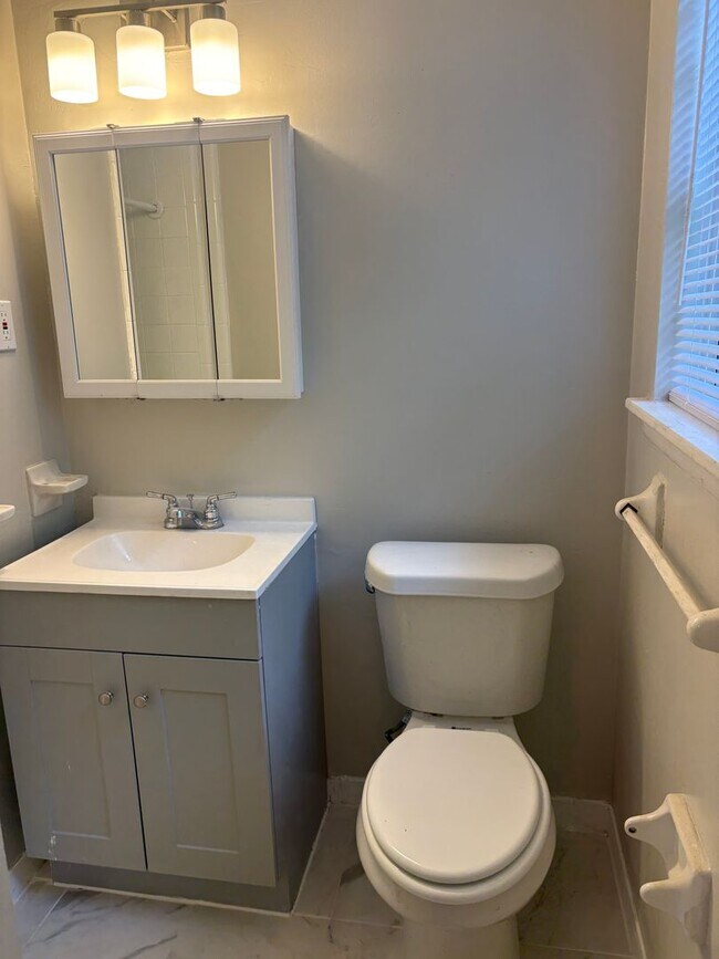 Building Photo - New For Rent!