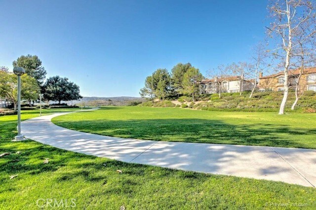 Building Photo - 37 Dawn Ln